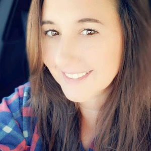 Meet your Posher, Alicia